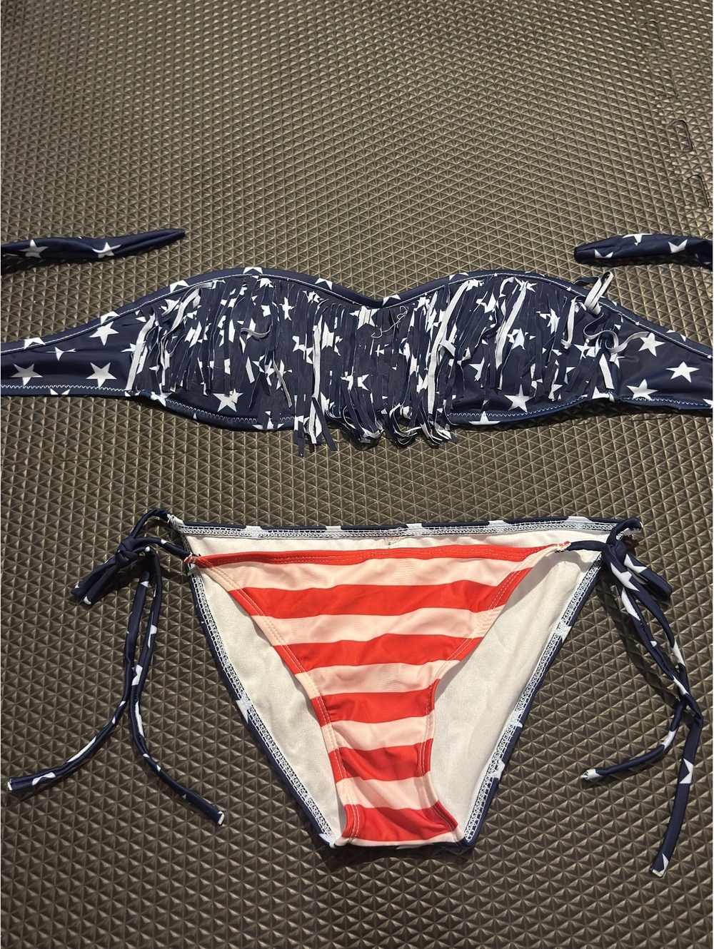 Two-Piece American Flag Themed Bikini Swimsuit Set Size Large